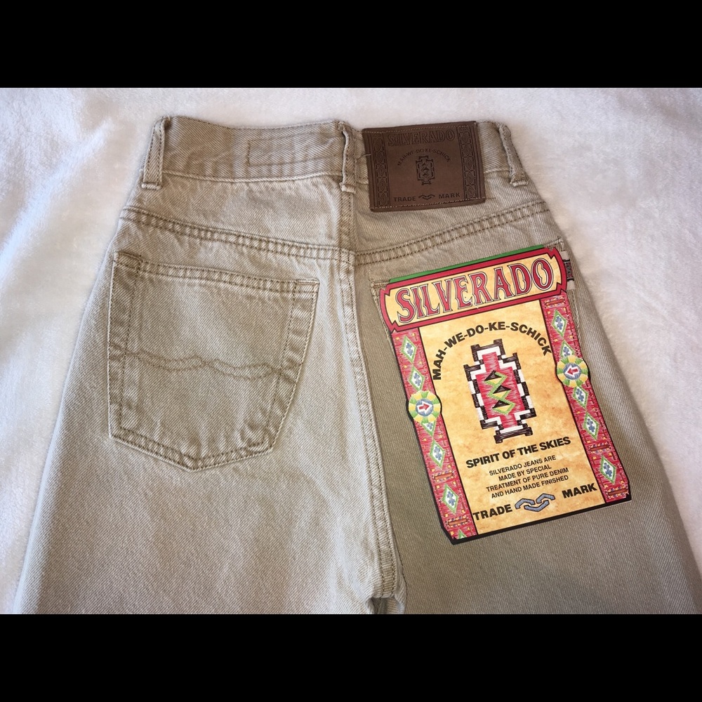 ⭐️BNWT super rare deadstock Silverado mom jeans